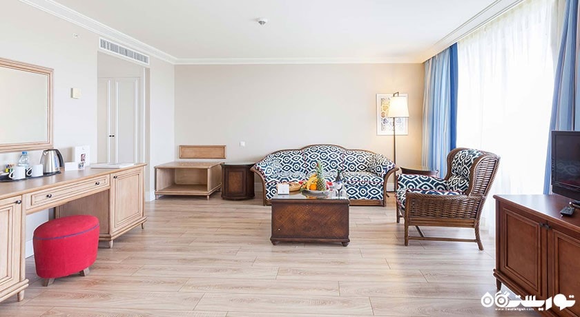 محوطه نشیمن اتاق فمیلی